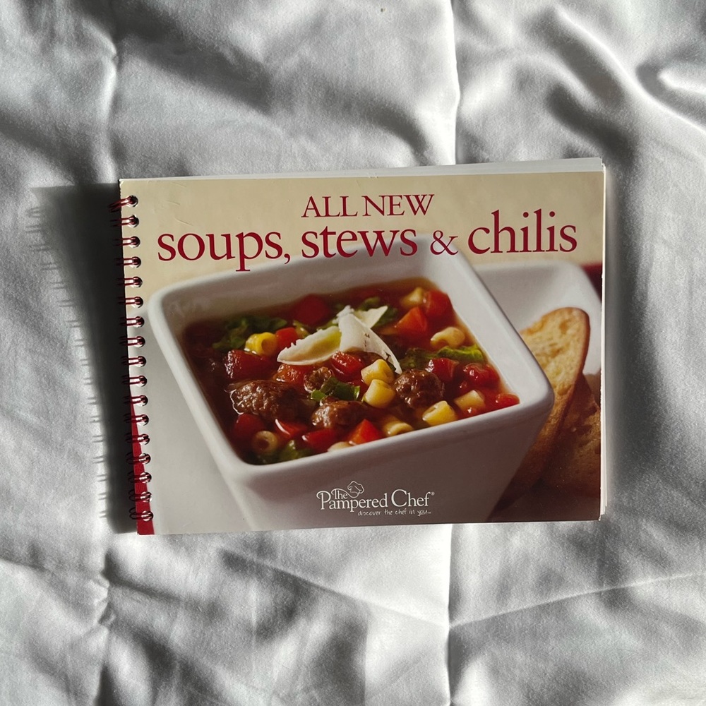 NEW Pampered Chef cook book! “All new soups, stews & chilis”